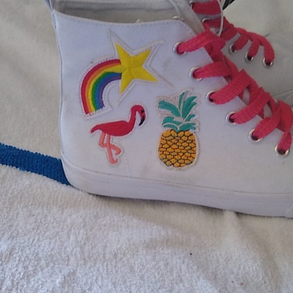 Cat &Jack sneakers - Picture 3 of 7